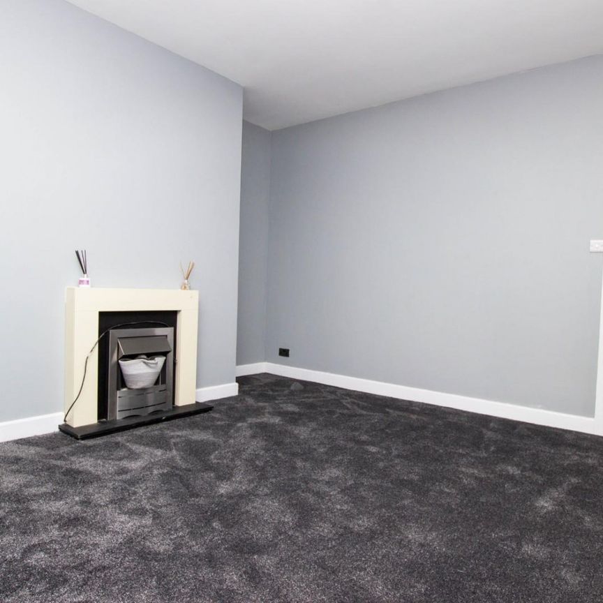 2 bedroom House To Let Total Size: 1098 SQ FT - Photo 1