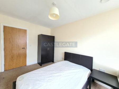 1 bedroom triplex to rent - Photo 5