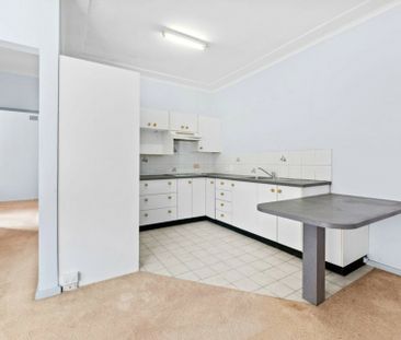 Fantastic Two-Bedroom Villa in Prime Gosford Location - Photo 3
