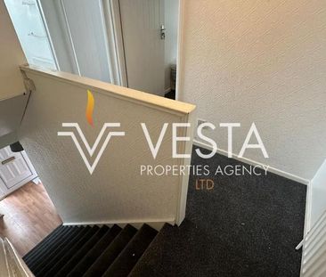 4 bedroom semi-detached house to rent - Photo 2