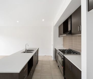 Low-Maintenance Family Home in Prime Location - Photo 5