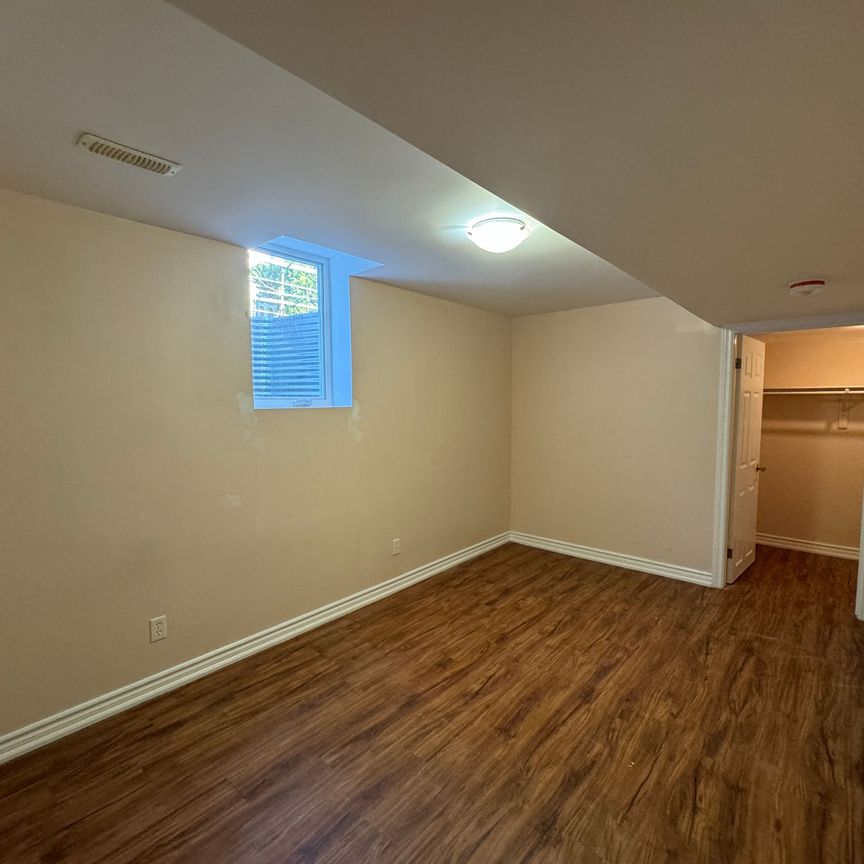 For Lease - 3162 Caulfield Crescent Unit# Basemen, Mississauga, Ontario - Photo 1