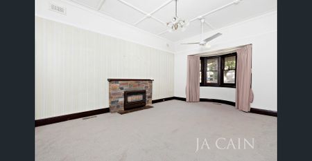 39 Athelstan Road, Camberwell, Vic 3124 - Photo 3