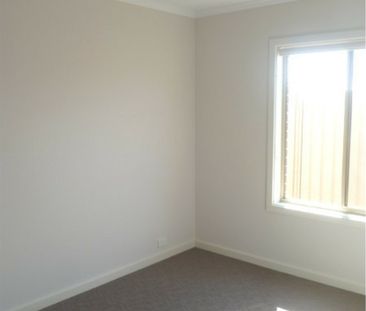 15/77a Chellaston Road, Munno Para West - Photo 6