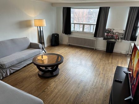 For Lease - 297 Lakeshore Road, Mississauga, Ontario - Photo 5