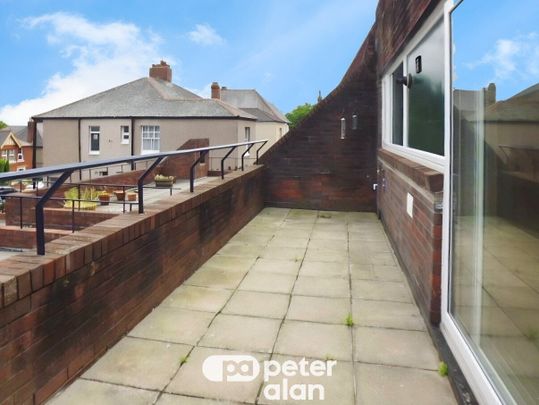 Deanery Gardens, Dewsland Park Road, Newport - Photo 1