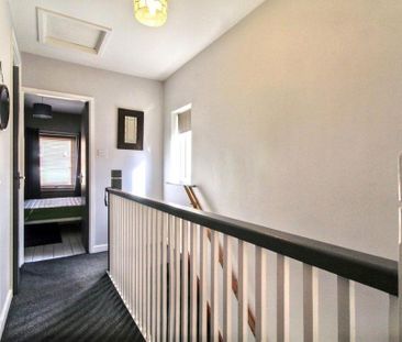 2 bedroom terraced house to rent - Photo 3