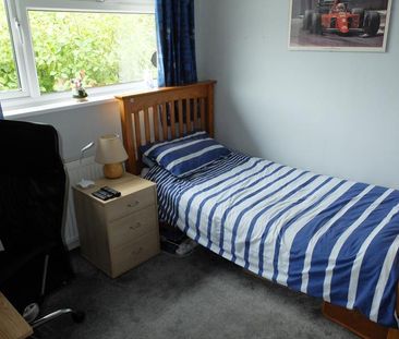 3 bedroom detached house to rent - Photo 4