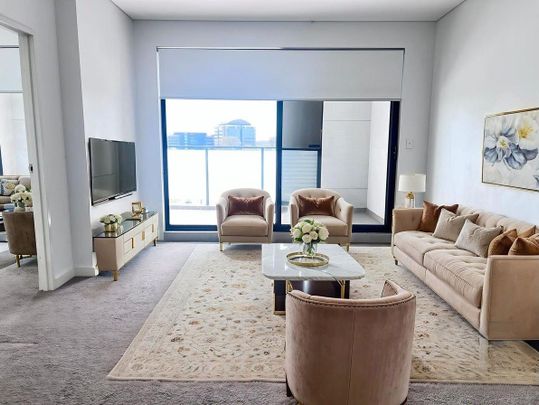 Beautifully Presented Apartment! - Photo 1