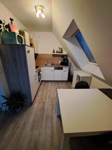 Charmante und Moderne 2 Zimmer Dachgeschosswohnung in Drebber zu vermieten - Photo 2