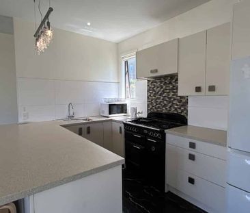 Large Family Home - Photo 2