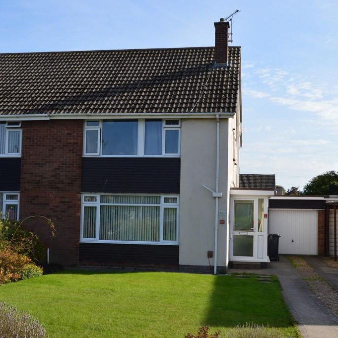 3 bedroom semi-detached house to rent - Photo 2
