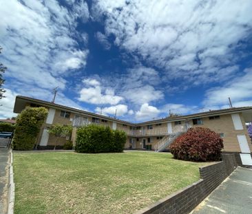 Partially Furnished Oasis in Osborne Park! - Photo 5