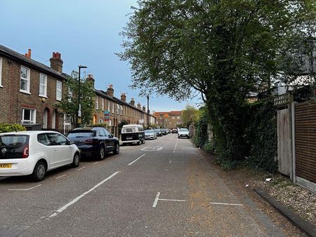 2 bedroom property to rent - Photo 2