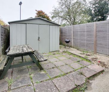 2 bedroom end of terrace house to rent - Photo 6