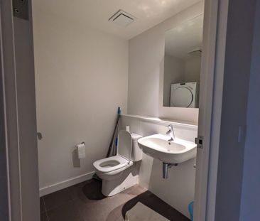 Beautiful High Class Furnished Unit w/ Incredible Scenic Views - Photo 2