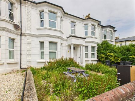 Property to rent - Photo 3