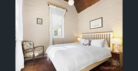 Charming Mountains Cottage In The Heart Of Springwood - Photo 3