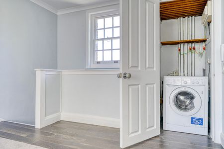 Egerton Pl - Photo 2