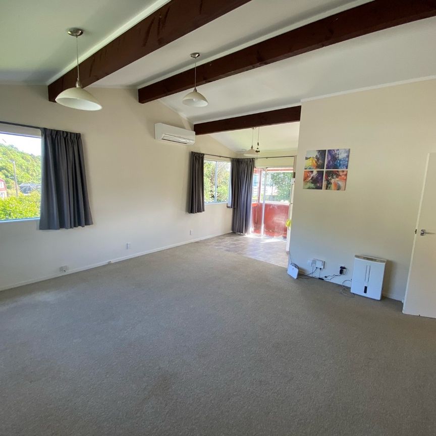 54 Churton Drive, Churton Park - Photo 1