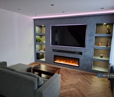 3 bedroom terraced house to rent - Photo 2