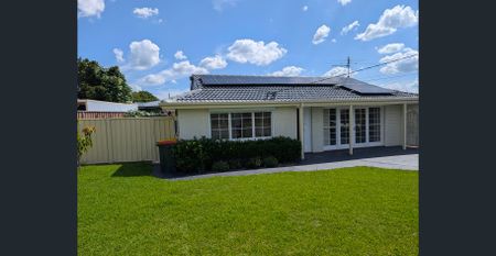 Spacious & Modern 3-Bedroom Home in Prime Location - Photo 5