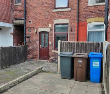 2 Bed Terraced House, Dundas Road, S9 - Photo 3