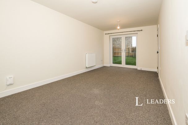 3 bedroom house to rent Bluebell Road, Quadring, Spalding, PE11 - Photo 1