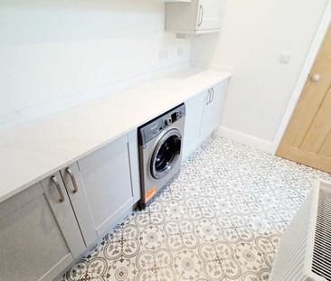 3 bedroom terraced house to rent - Photo 6