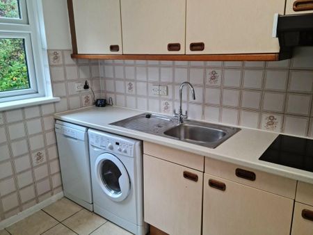 2 bedroom flat to rent - Photo 5