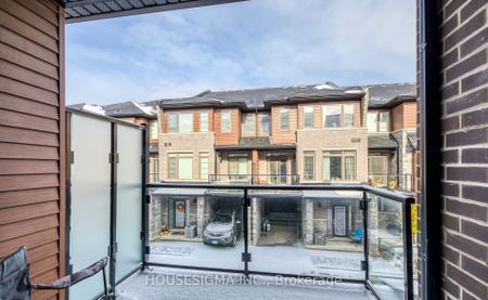 Townhouse For Lease | X8147584 - Photo 4