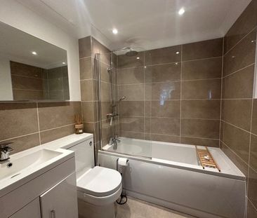 Lower Northam Road, SO30 - Photo 5