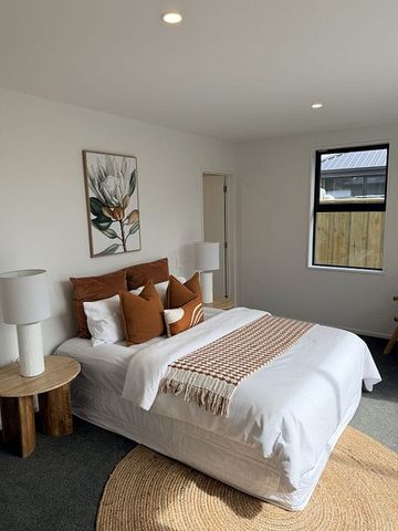 Charming 3BR Home in Peaceful Woodend - Photo 3