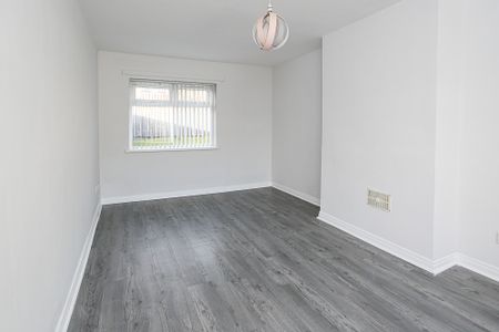 19 Highfern Gardens, Belfast, BT13 3RD - Photo 2