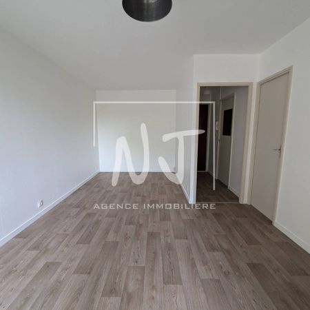 APPARTEMENT A LOUER ANGERS 49000 LA ROSERAIE 31 m² AVEC BALCON ET STATIONNEMENT PRIVATIF - Photo 4