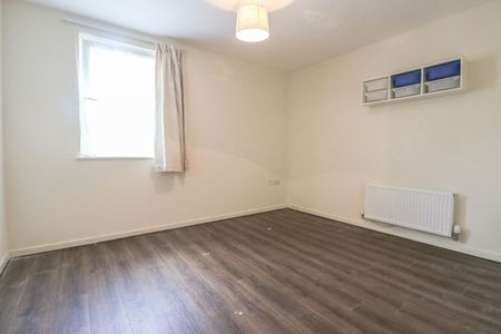 2 Bedroom - Photo 2