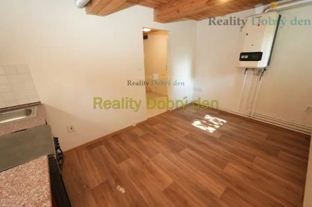 Pronájem 1,5 + 1, Cihla, Bochenkova, Opava - Photo 2