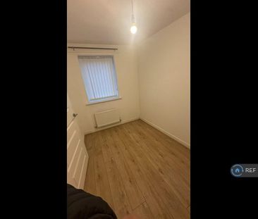 4 bedroom terraced house to rent - Photo 3