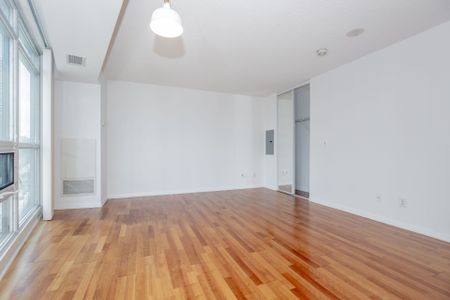 For Lease - 18 Yonge Street Unit# 1412, Toronto, Ontario - Photo 4