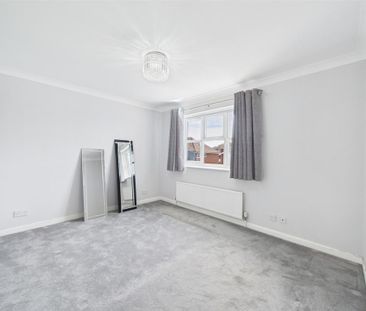 4 bedroom detached house to rent - Photo 6