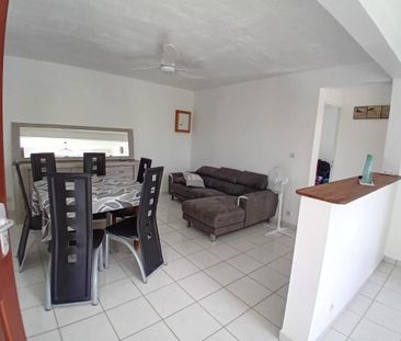 Location Appartement 3 pièces Meublé 56m² STE ANNE 97180 - Photo 1