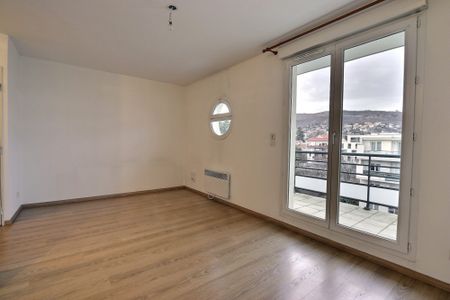 Location Appartement 2 pièces 43m² CLERMONT FERRAND 63000 - Photo 4