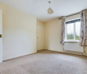 Terraced House to rent on - Photo 5