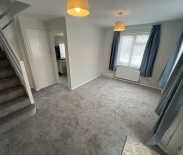 1 bedroom semi-detached house to rent - Photo 2