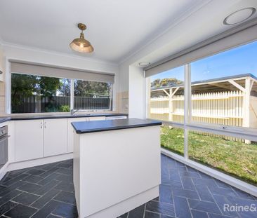 3 Gullane Drive, Sunbury, VIC 3429 - Photo 3