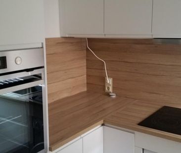 <h1 class="md:text-xl md:leading-6 mt-4 md:mt-10 lg:mb-6 mb-3 text-... - Photo 4