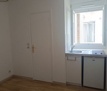 Location Appartement 1 pièce 11m² ST MAUR DES FOSSES 94210 - Photo 3