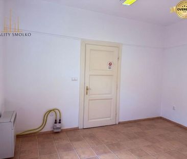 EXKLUZÍVNE: Moderný nebytový priestor v srdci Prešova na Hlavnej ulici - Photo 4