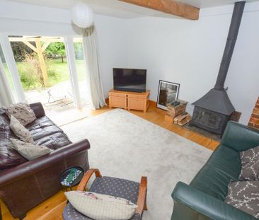 7 bedroom detached house to rent - Photo 3