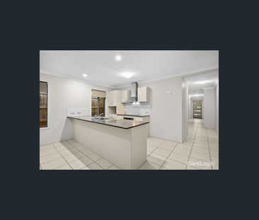 The Perfect Blend of Space and Lifestyle! - Photo 5